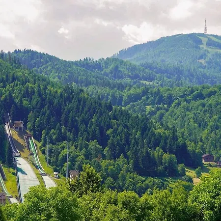 アパート Beskid Z Widokiem Na Gory Sauna, Jacuzzi シュチルク