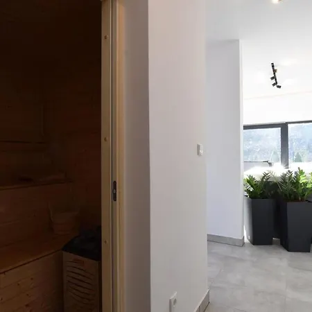 Beskid Z Widokiem Na Gory Sauna, Jacuzzi Апартаменты Щирк