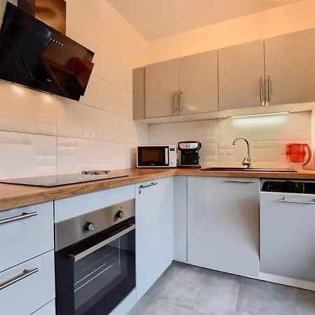 Beskid Z Widokiem Na Gory Sauna, Jacuzzi * شتوروك