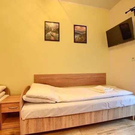 Beskid Z Widokiem Na Gory Sauna, Jacuzzi アパート *